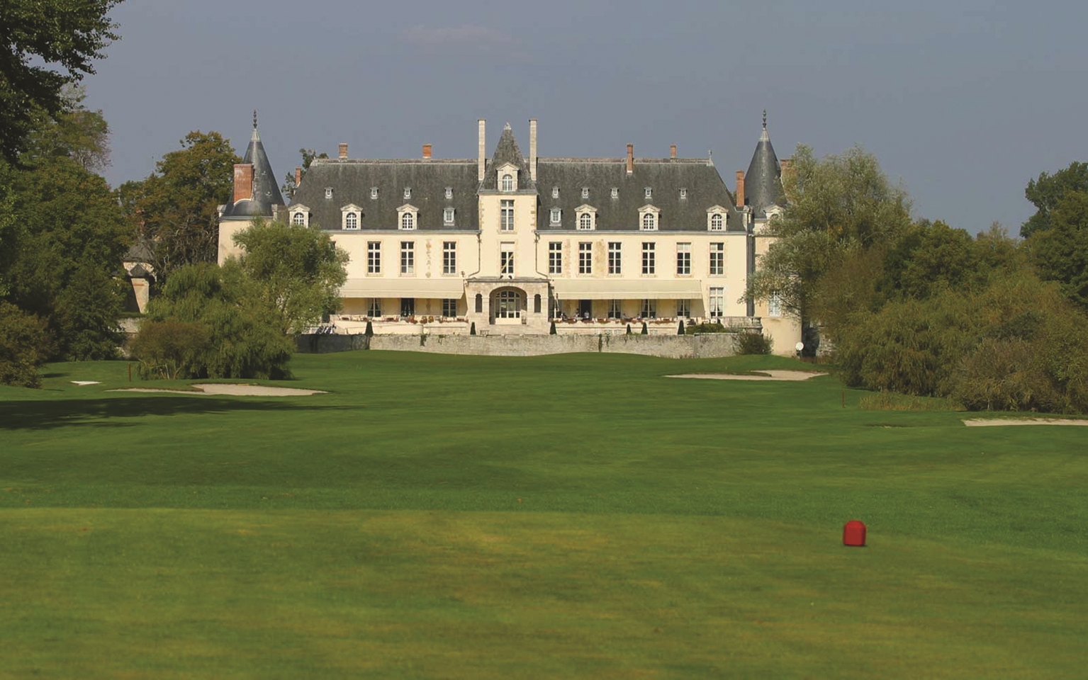 Play and stay in luxury at Chateau de Chailly