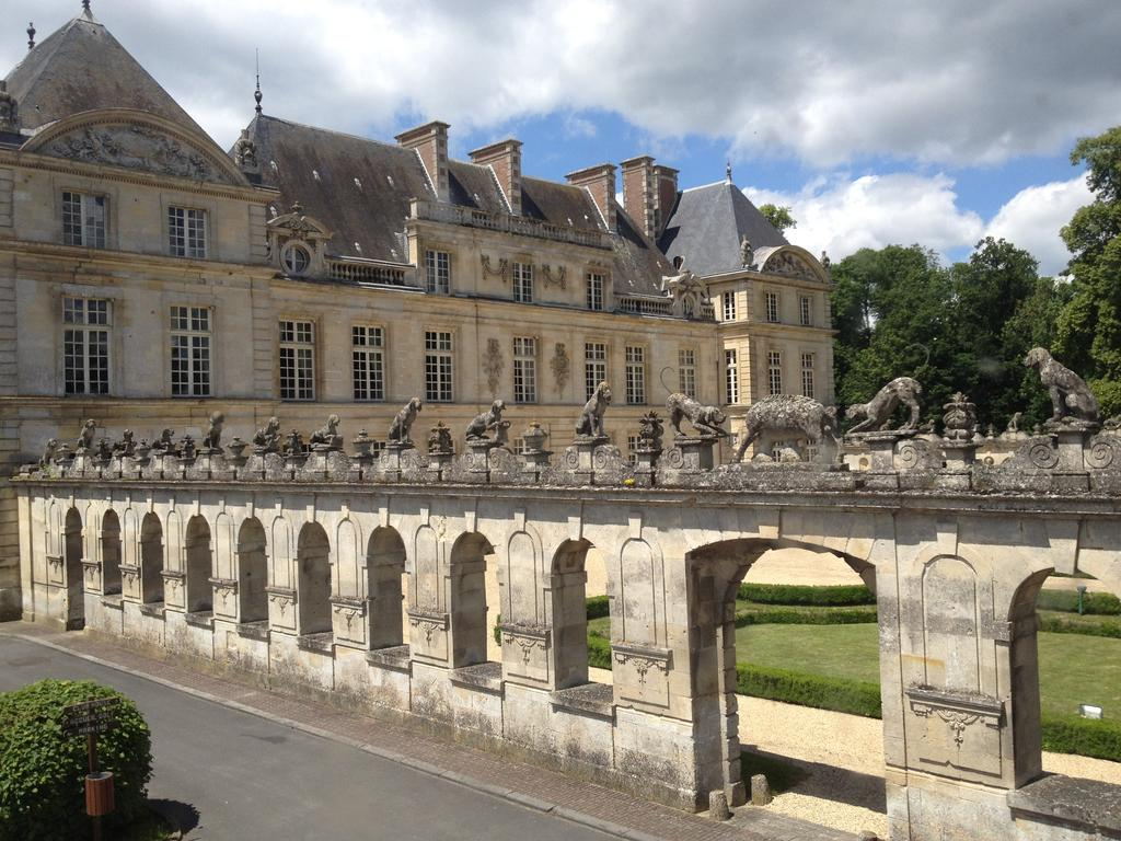 Impressive sculptures at Chateau de Raray golf club, around Paris, France
