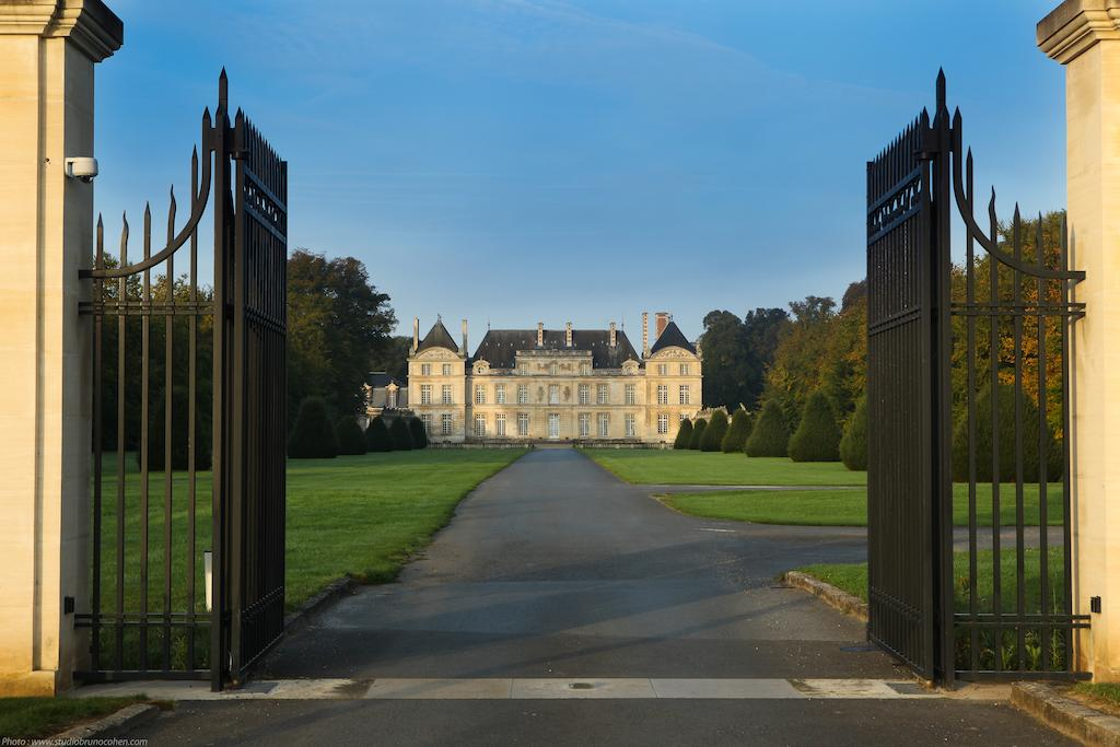 Welcome to Chateau de Raray golf club, around Paris, France