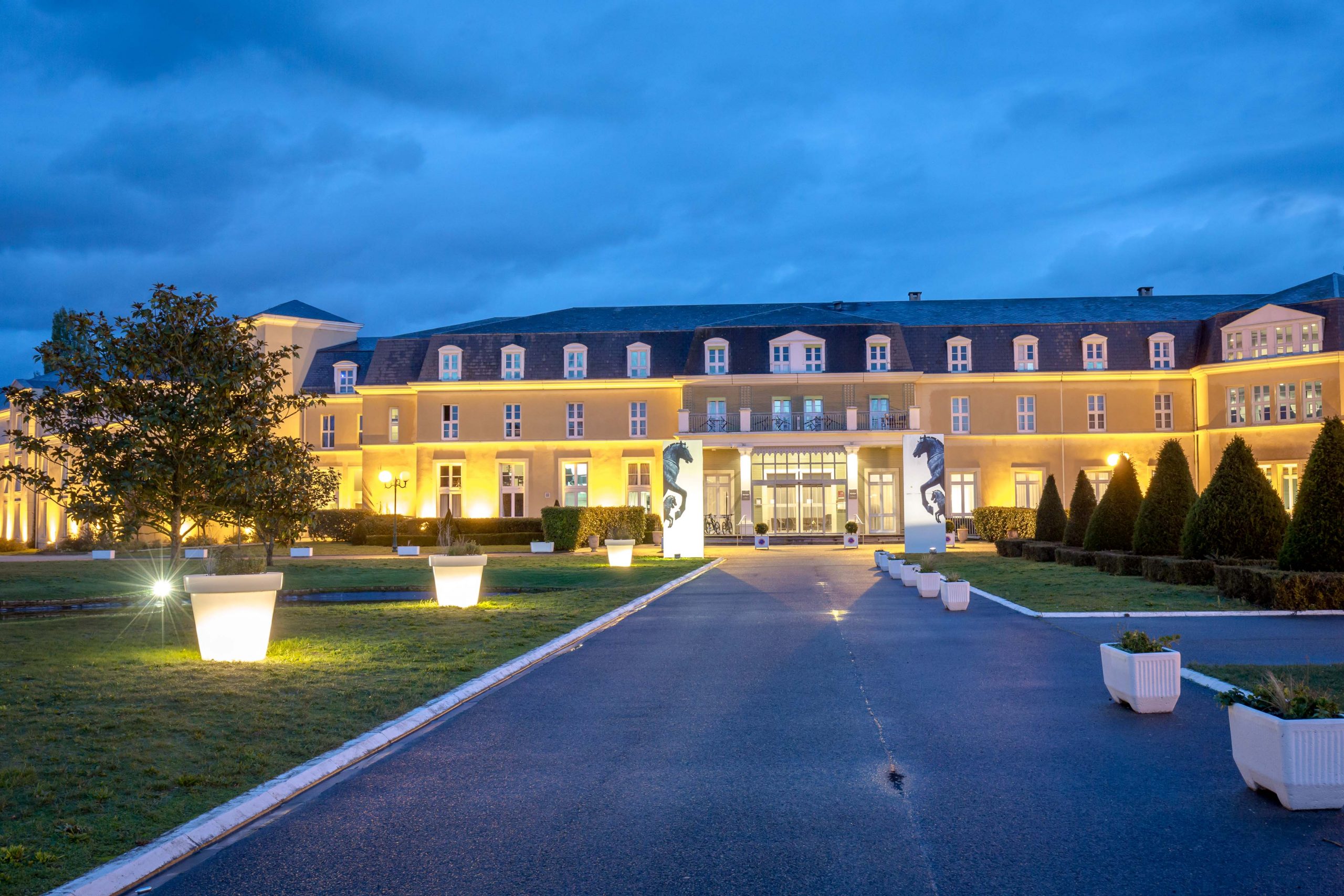 Mercure Hotel Chantilly ****