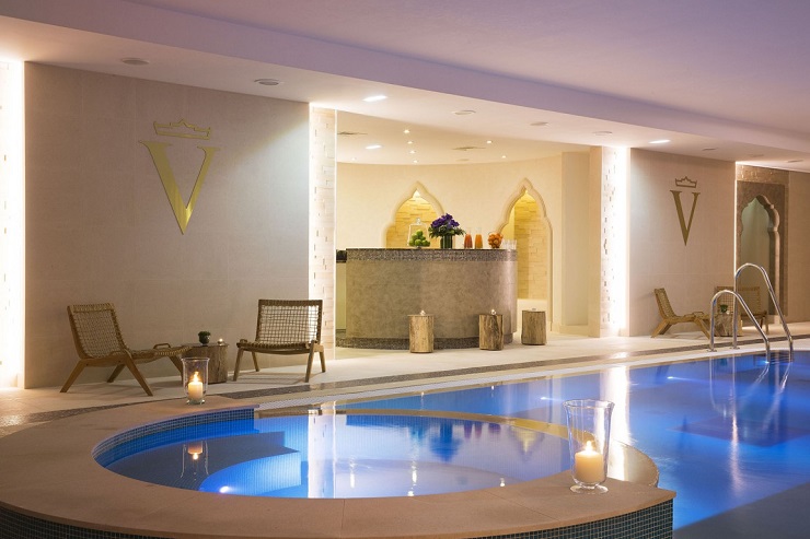 The indoor pool at Auberge du Jeu de Paume, around Paris, France