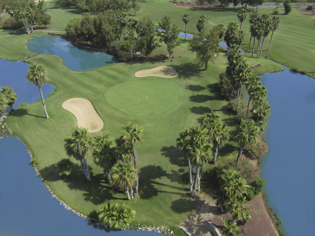 Plan your approach at Las Americas Golf Course, Tenerife