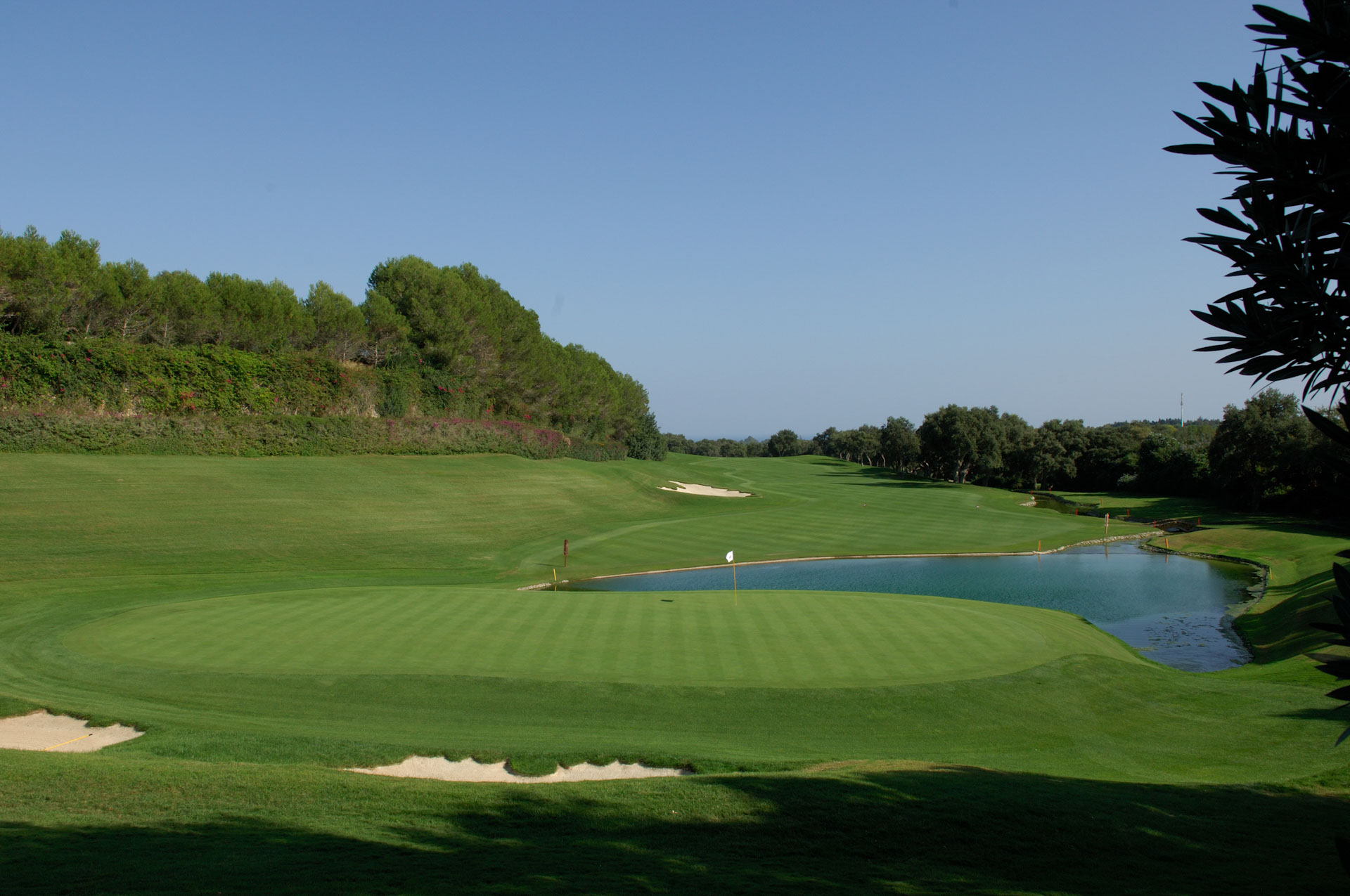 The 17th green at Valderrama Golf Course, Costa del Sol, Spain. Golf Planet Holidays.