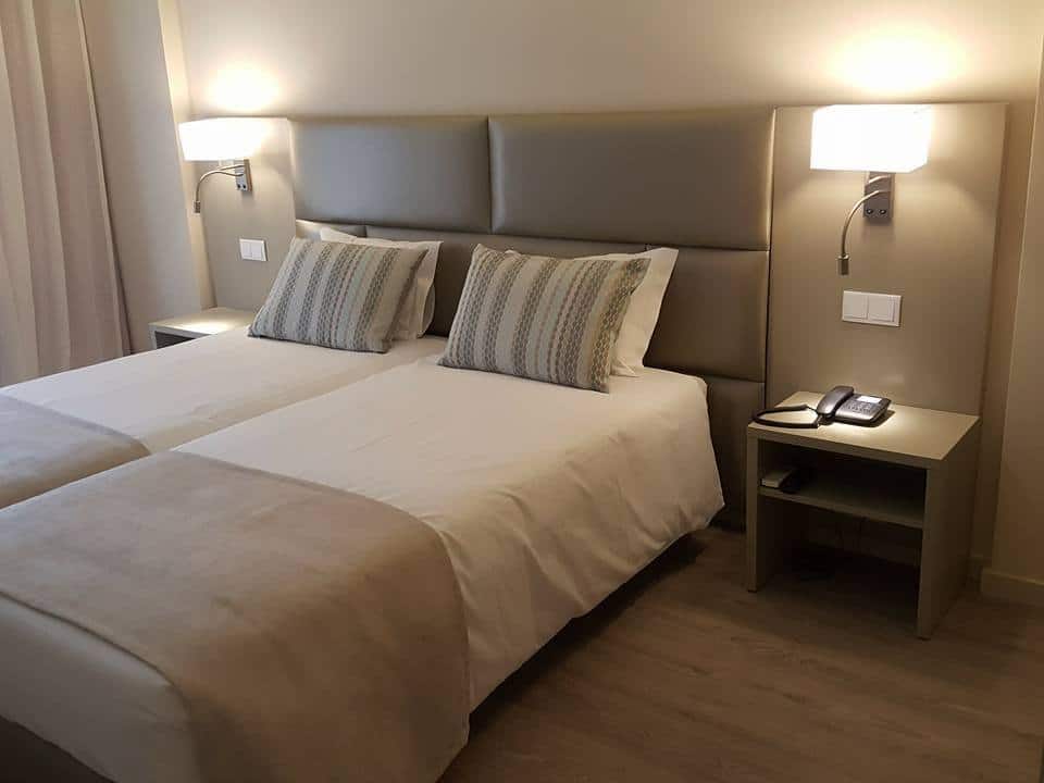 A twin bedroom at Maria Nova Lounge Hotel, Tavira, Eastern Algarve