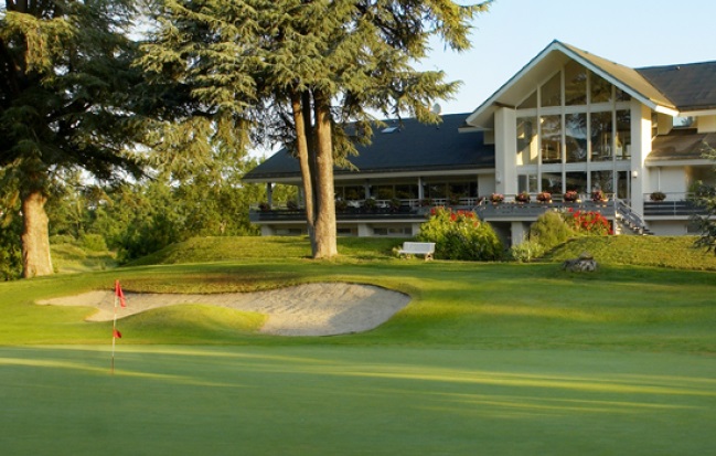 Heading to the clubhouse at Tours Ardree Golf Club, Loire, France