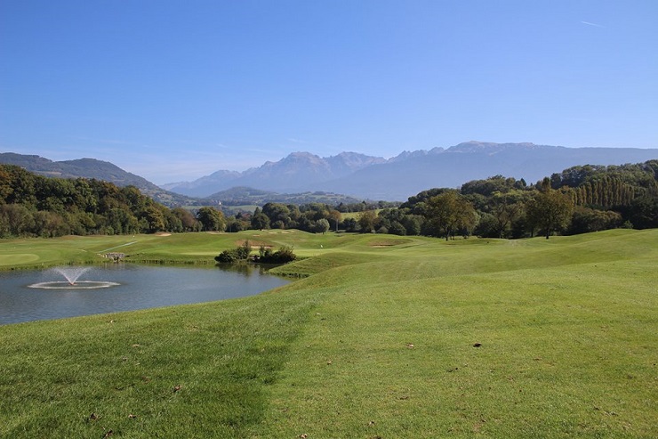 Water features at Golf International de Bresson, Grenoble, France