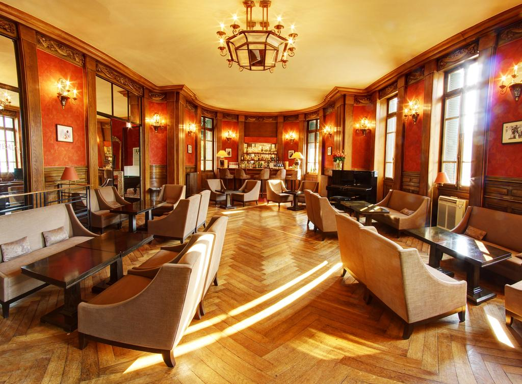 The bar at the Hotel de la Poste, Beaune, Burgundy, France