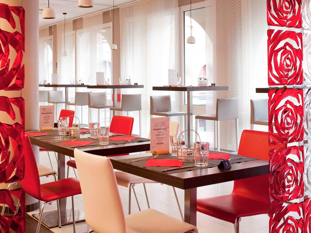 Dining at Hotel Ibis Epernay Centre ville, Champagne, France