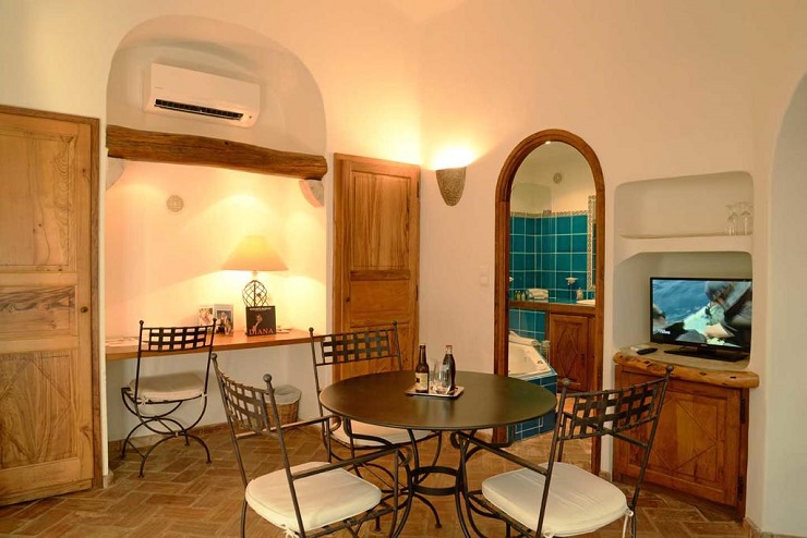 Suite space at Hotel Le Belvedere, Porto Vecchio, Corsica