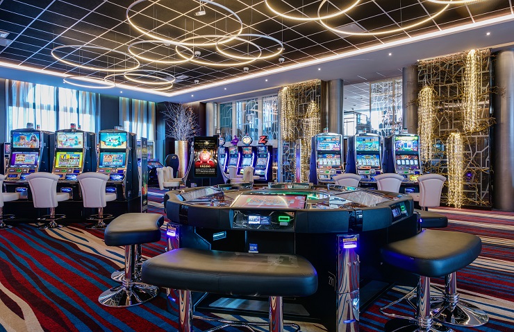 Play the casino at Imperial Palace Hotel, Annecy, France