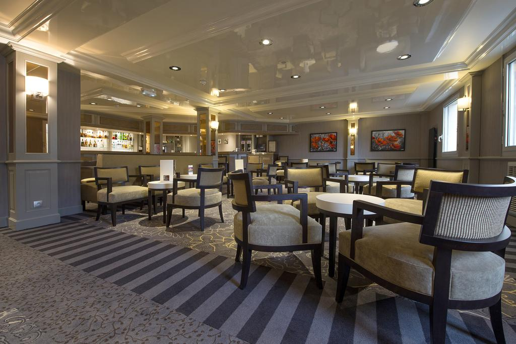 Meet your friends in the bar at Mercure Champ de Mars, Rouen, Normandy, France