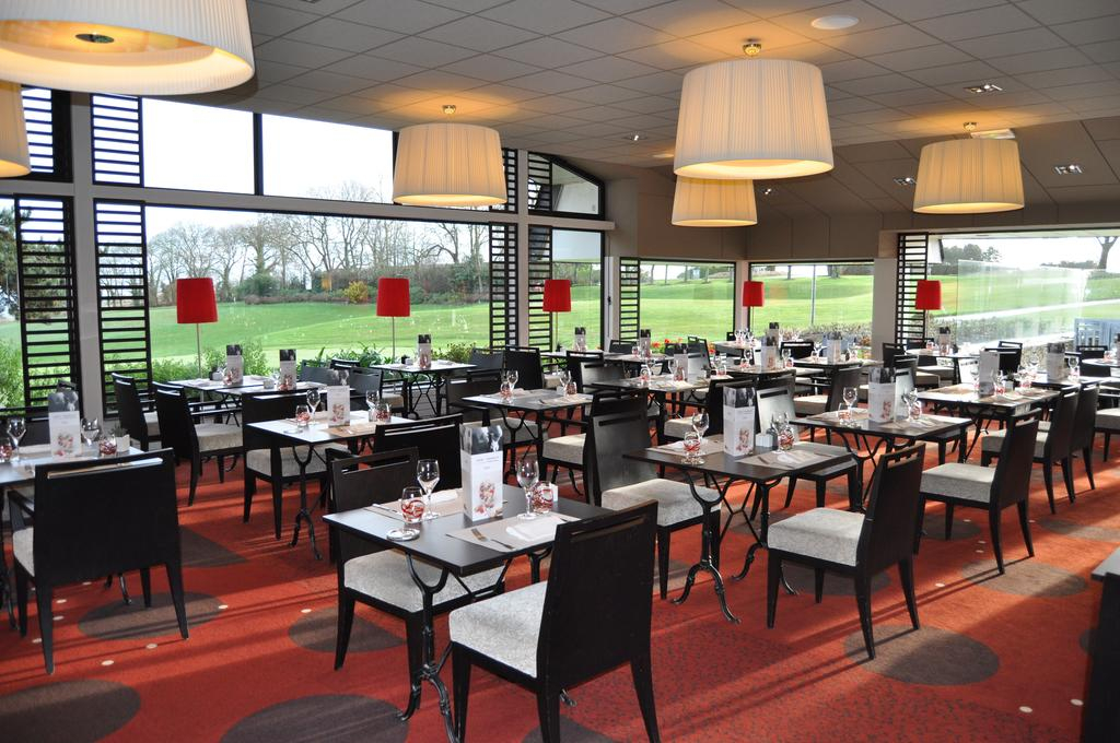 The restaurant at the Mercure Omaha Beach, Port en Bessin, Normany, France