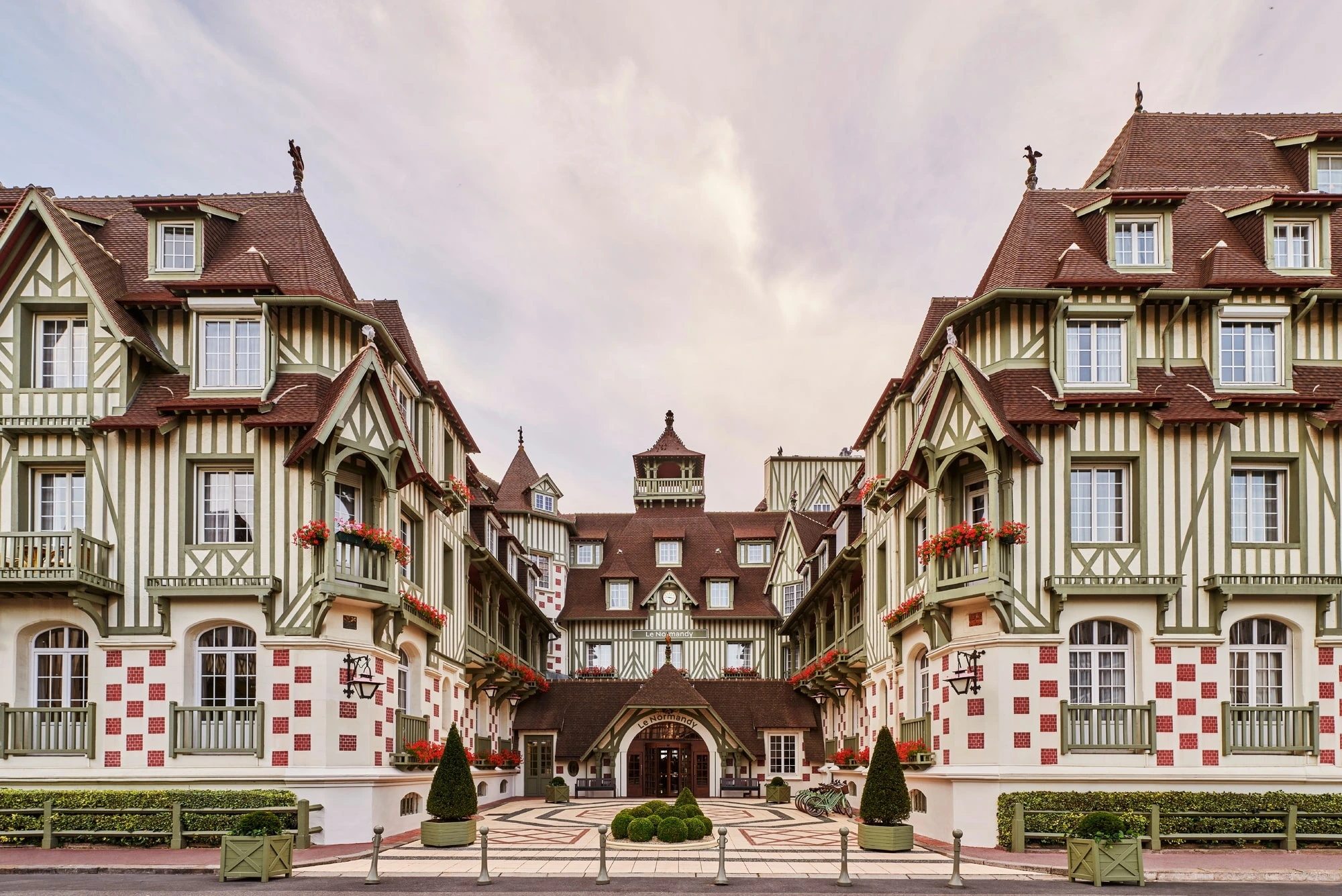 Welcome to the Normandy Barriere Hotel, Deauville, France. Golf Planet Holidays.