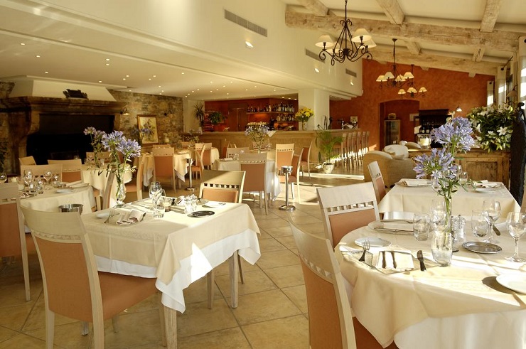 Dining at Chateau de la Begude, South of France. Golf Planet Holidays