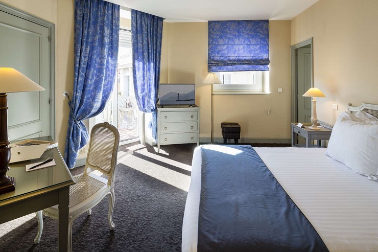 A double room at Hotel Le Cavendish, Cannes, South of France. Golf Planet Holidays.