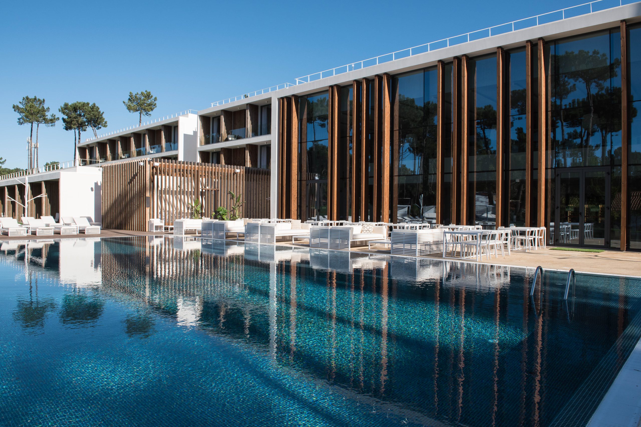 The outdoor pool at the Aroeira Hotel, Lisbon, Portugal. Golf Planet Holidays