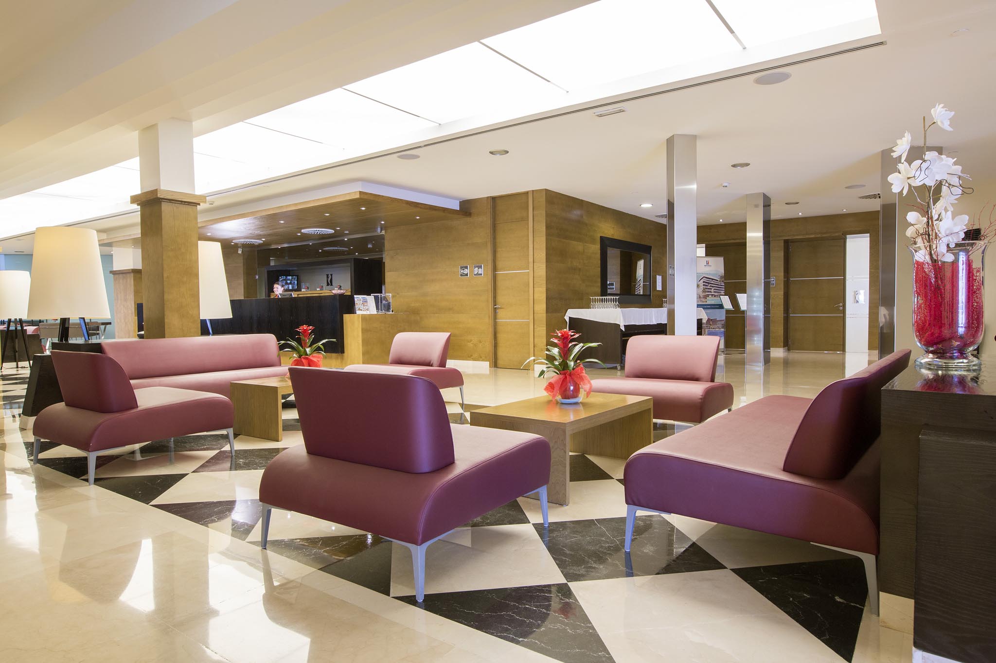 Elegant reception at Hipotels Cala Millor Park Hotel, Palma, Mallorca