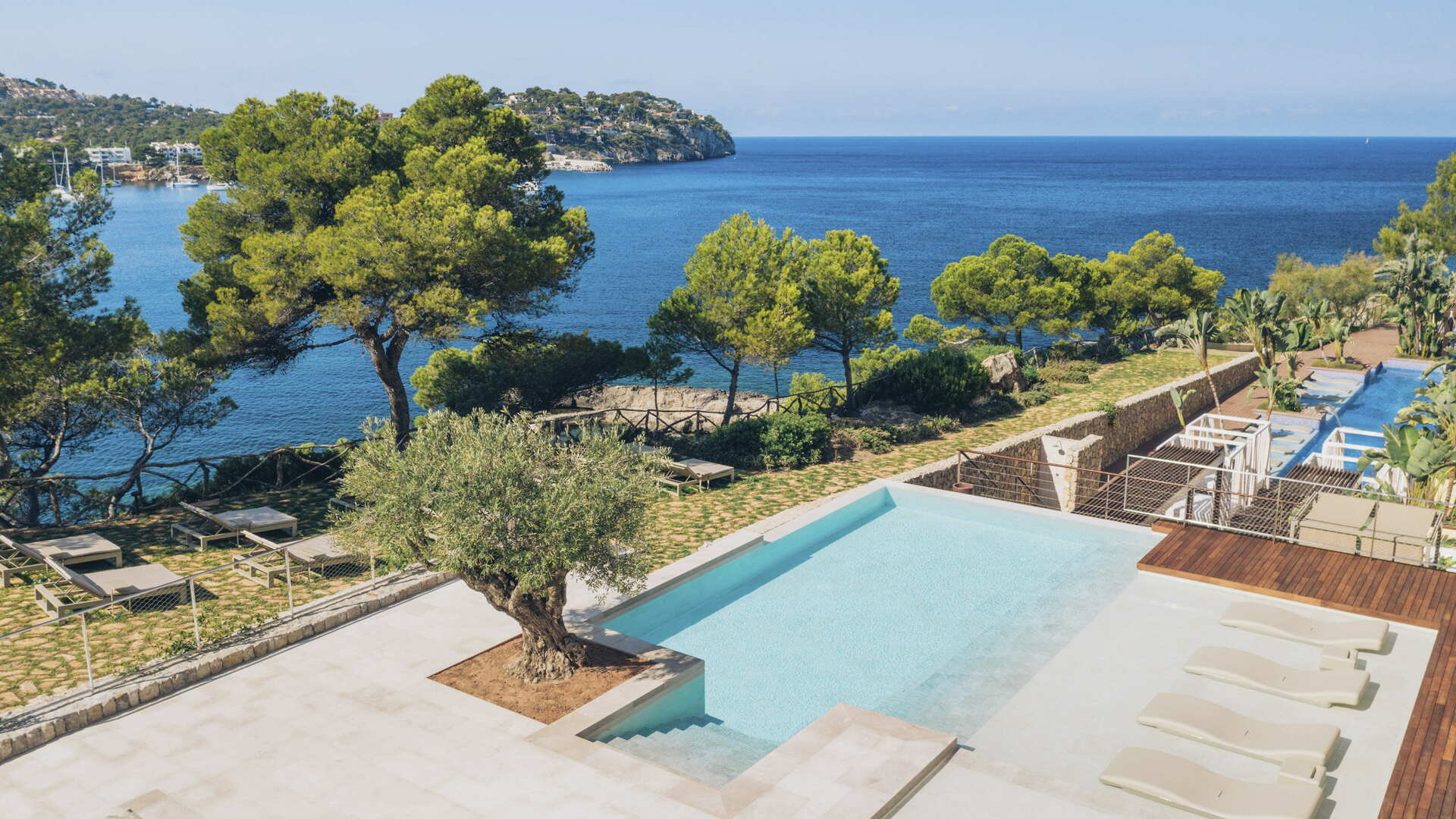 Sun trap hideaway at Iberostar Suite Hotel Jardin del Sol, Santa Ponsa, Mallorca