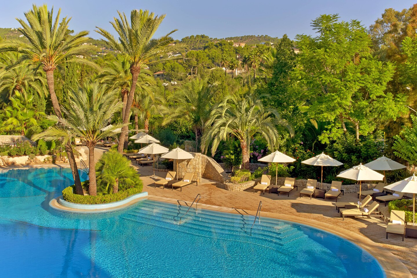 The outdoor swimming pool at the Sheraton Mallorca Arabella Golf Hotel