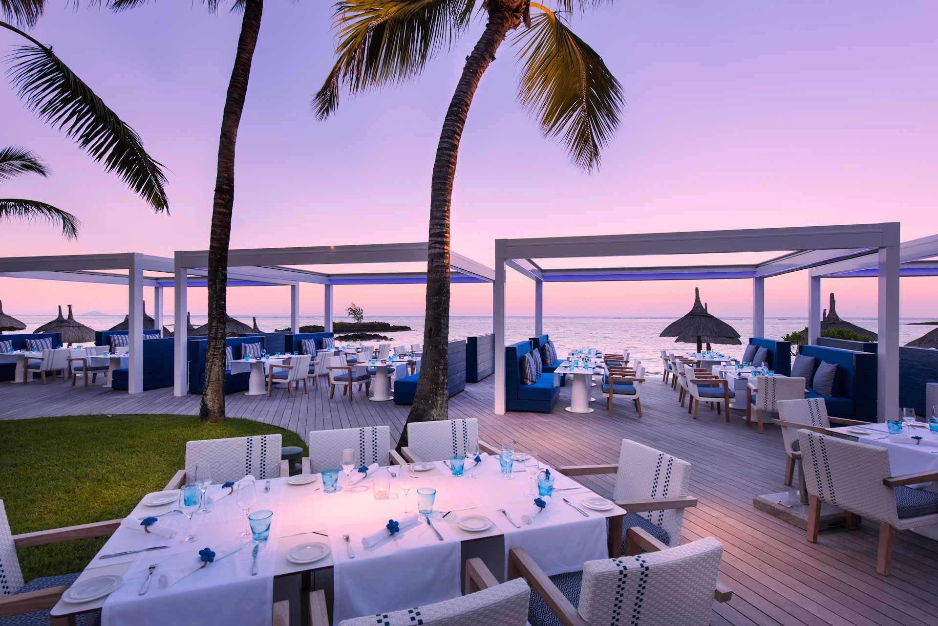 Sunset dining at Belle Mare Plage, Mauritius. Golf Planet Holidays