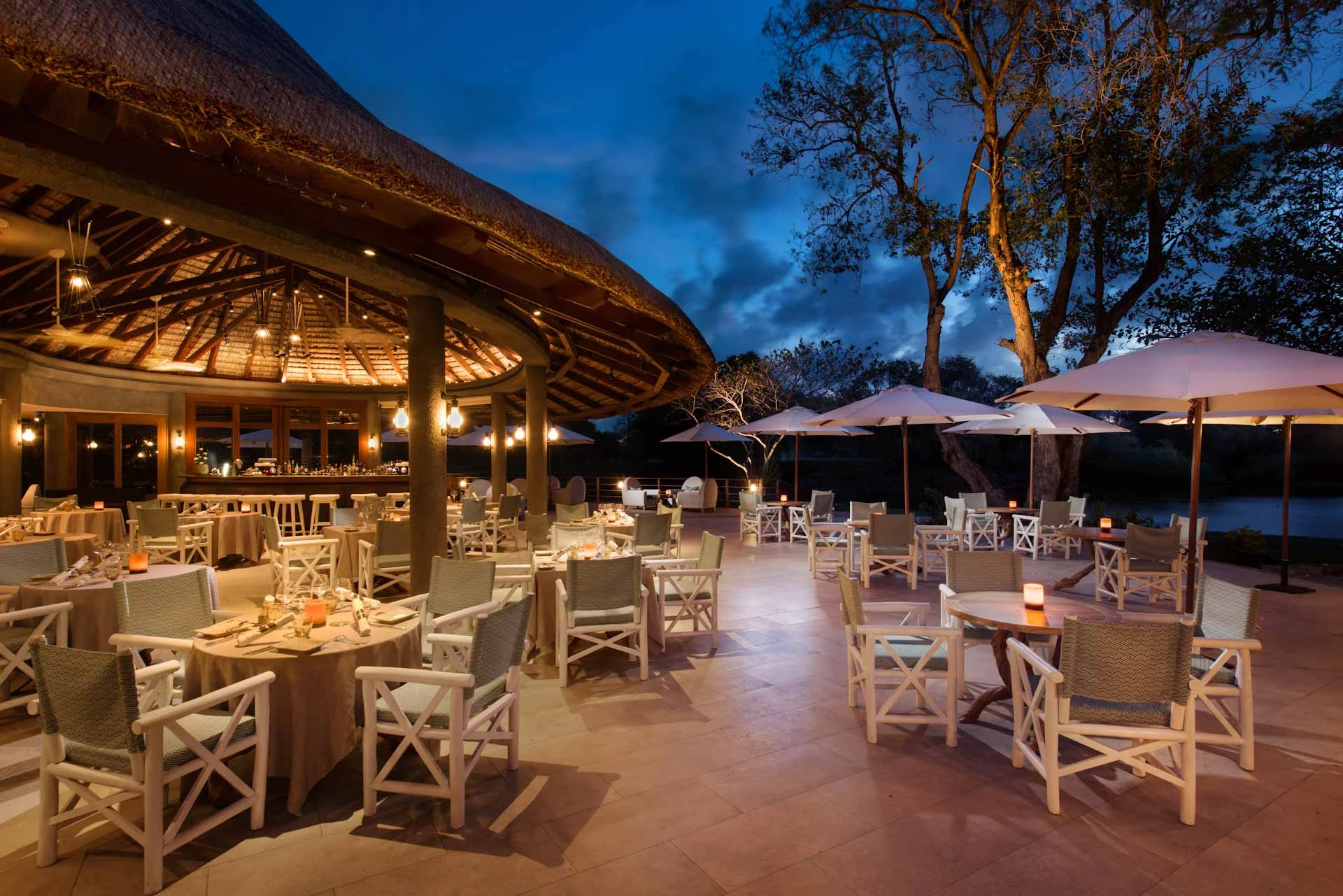 Terrace dining at Belle Mare Plage, Mauritius. Golf Planet Holidays