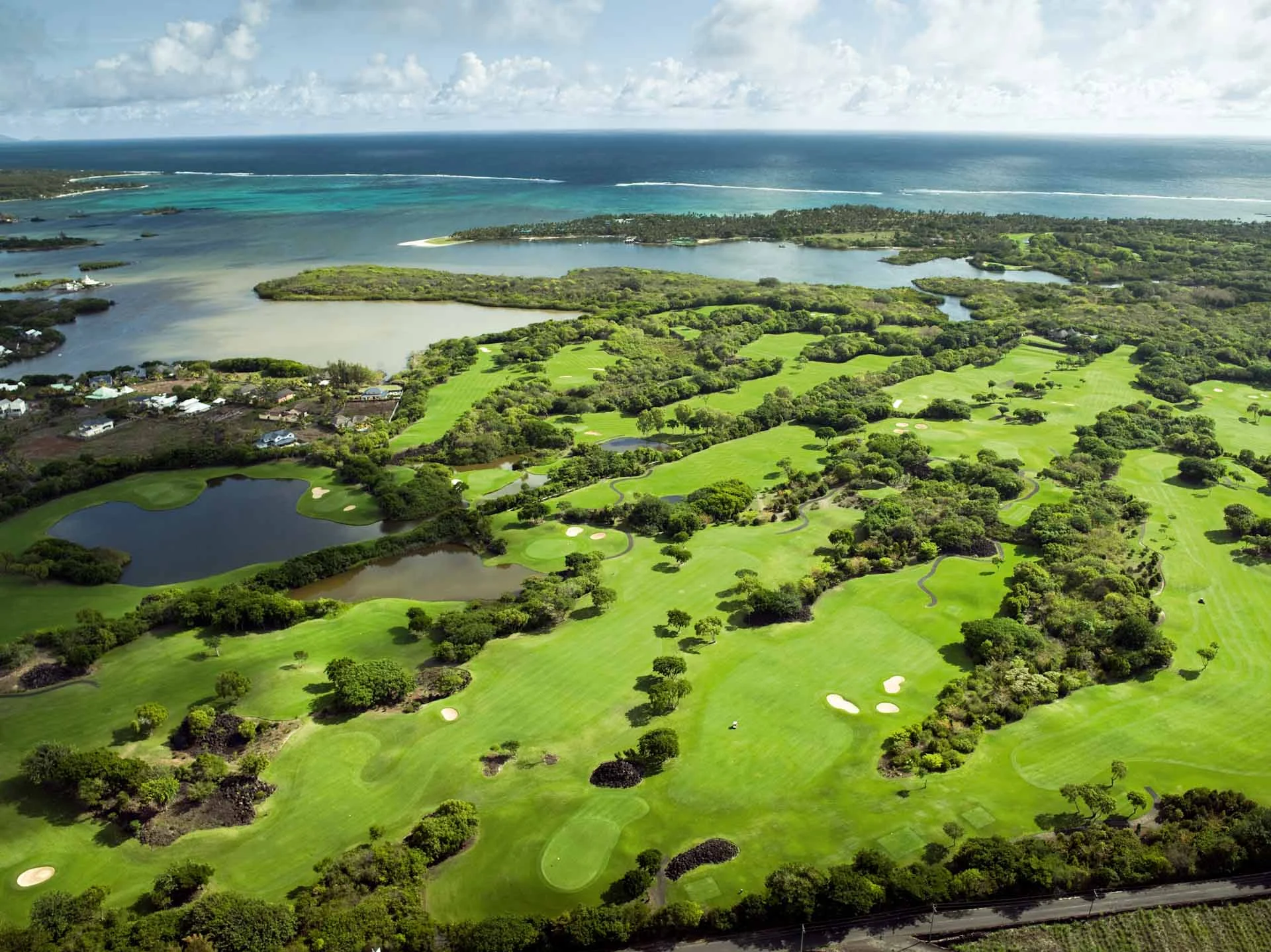 The Links course at Belle Mare Plage, Mauritius. Golf Planet Holidays.