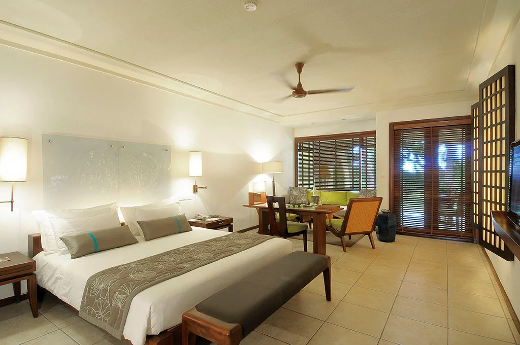 Bedroom at Belle Mare Plage, Mauritius. Golf Planet Holidays