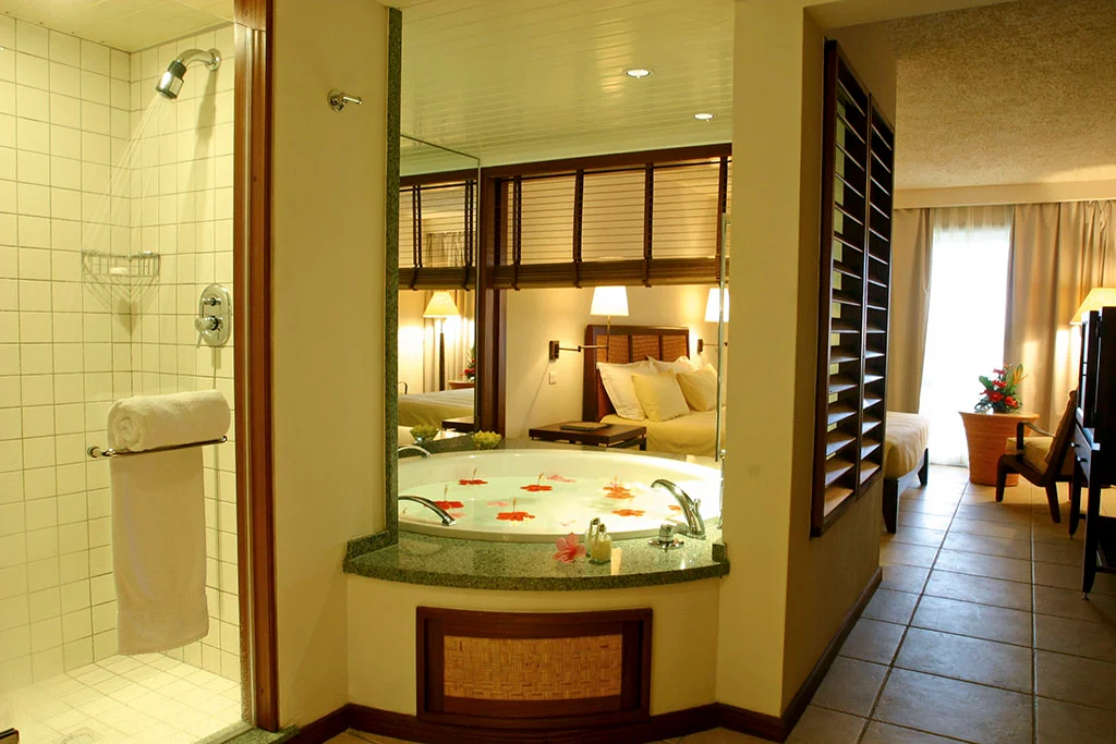 Ensuite bathroom at Belle Mare Plage, Mauritius. Golf Planet Holidays