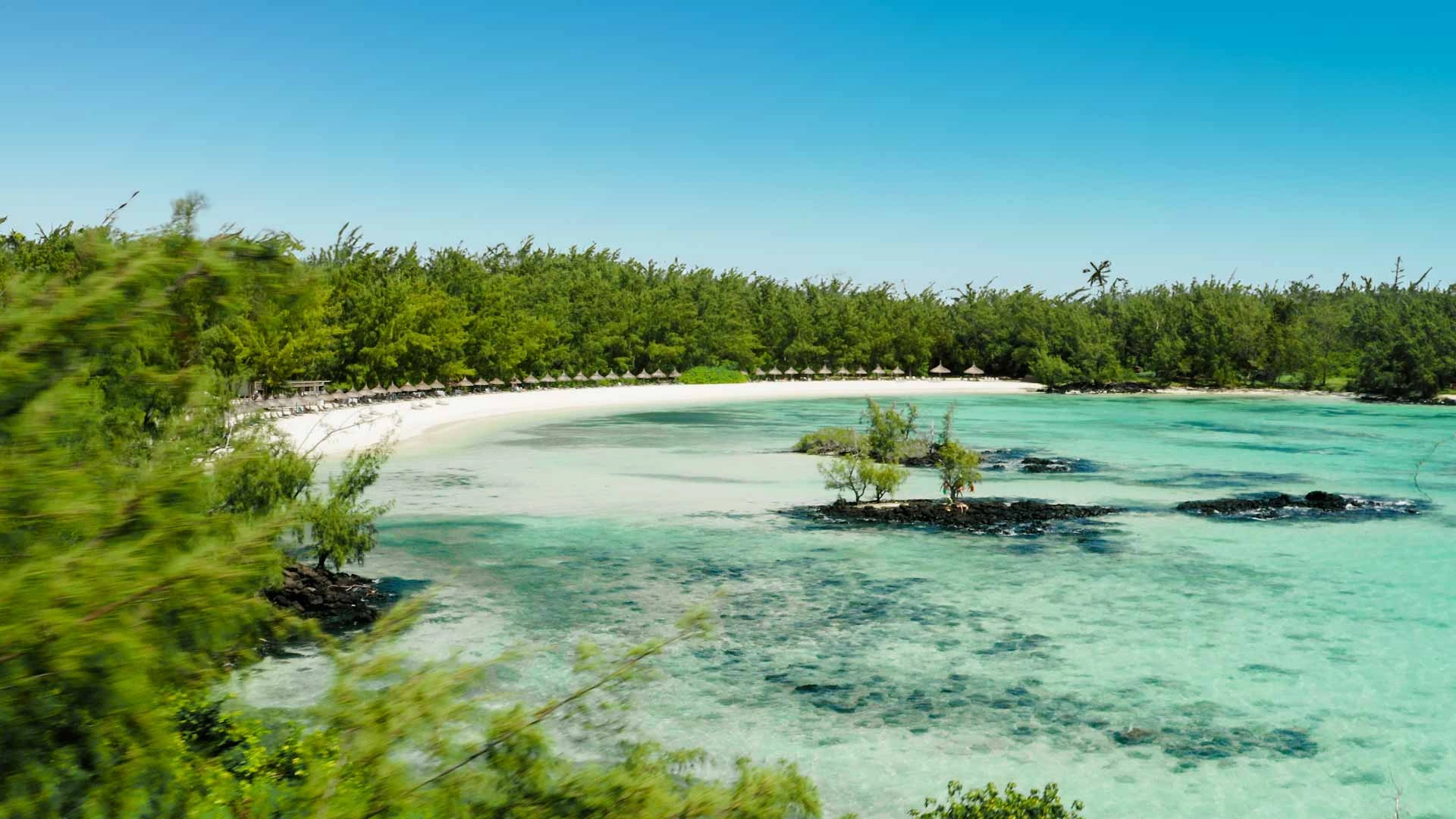 Beachside at Anahita Golf and Spa Resort, Mauritus. Golf Planet Holidays.