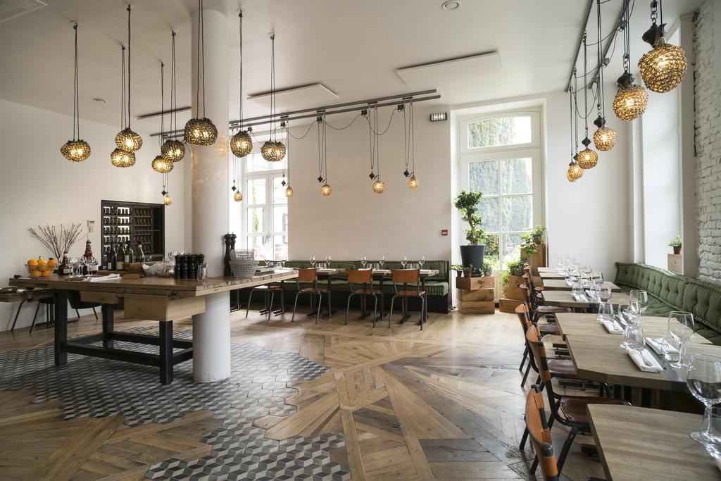 Modern dining at The Best Western Hermitage, Montreuil sur Mer, Northern France.