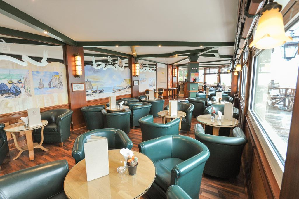 The bar at the Dormy House, Etretat, Normandy, France