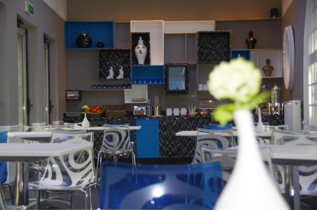 The breakfast room at Hotel du Centre, Wimereux, Northern France