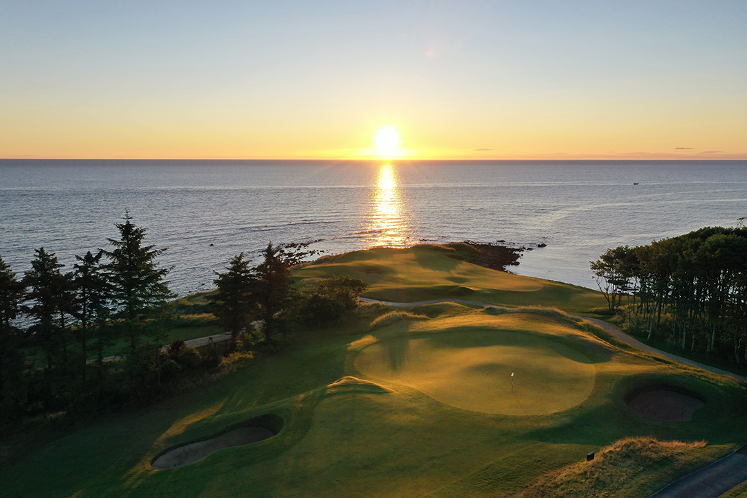 Sunset over Kingsbarns Golf Links, St Andrews, Scotland. Golf Planet Holidays.