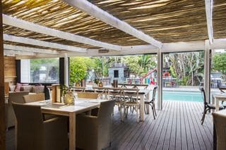 Casual dining at Cape St Francis Resort, South Africa. Golf Planet Holidays