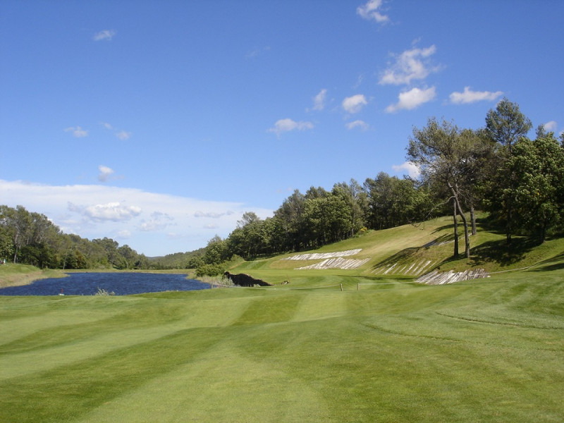 Strategic play required at Barbaroux Golf Club in Provence, France. Golf Planet Holidays.