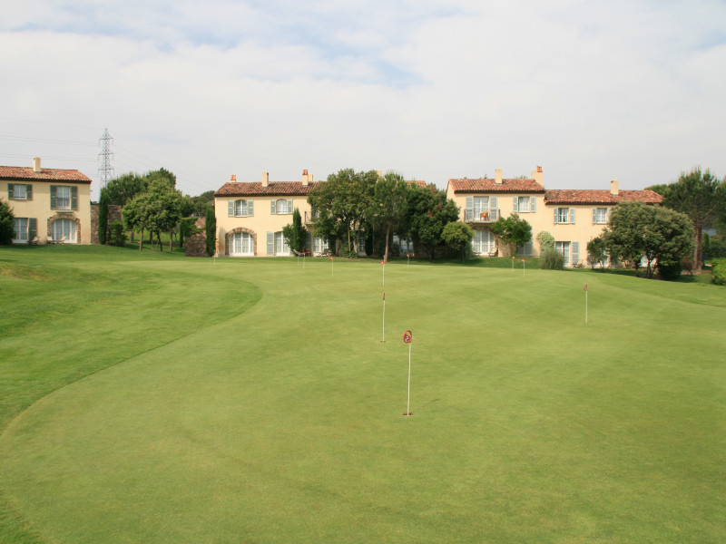 The practice green at Barbaroux Golf Club in Provence, France. Golf Planet Holidays.
