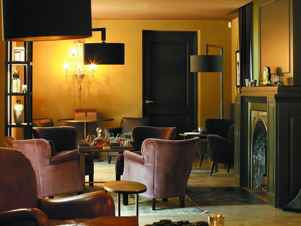 In the bar at Domaine de Manville, Les Baux de Provence, France. Golf Planet Holidays.