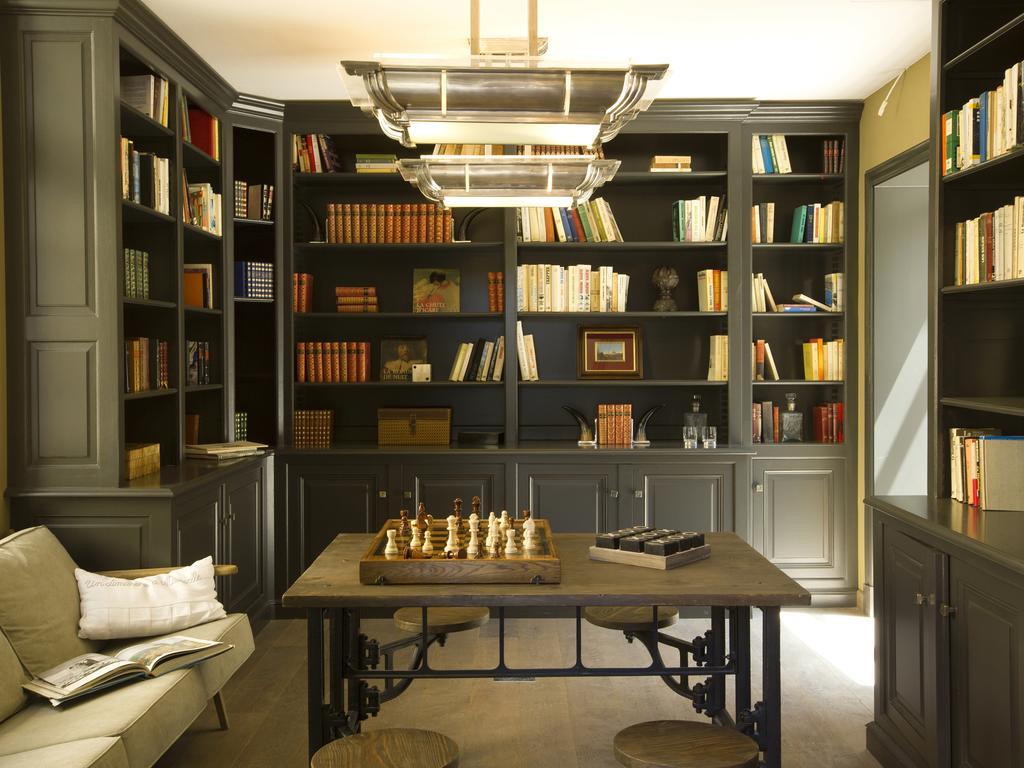 In the library at Domaine de Manville, Les Baux de Provence, France. Golf Planet Holidays.