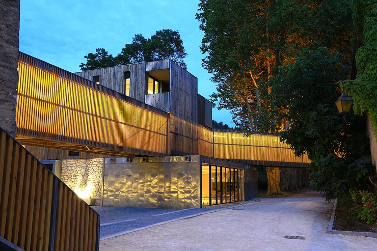 The modern side to Moulin de Vernegues, Mallemort, Provence. Golf Planet Holidays.