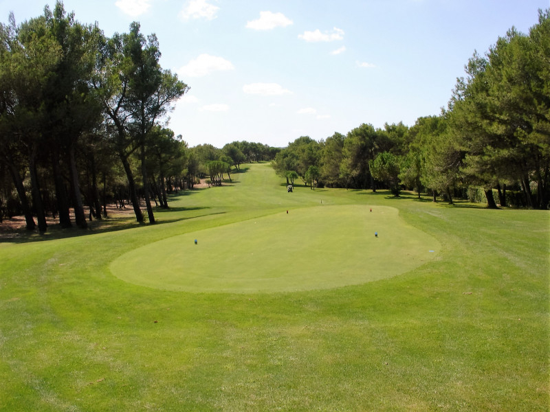 On the tee at Pont Royal Golf Club, south of France. Golf Planet Holidays