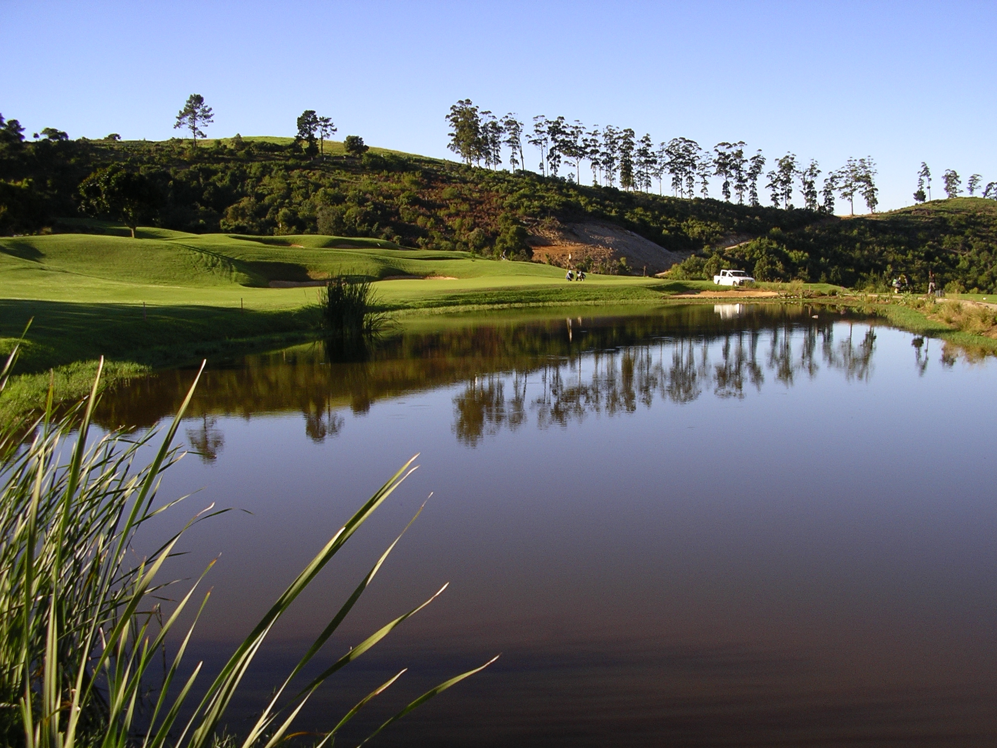 Hit over the water at Simola Golf Club, Knysna, South Africa