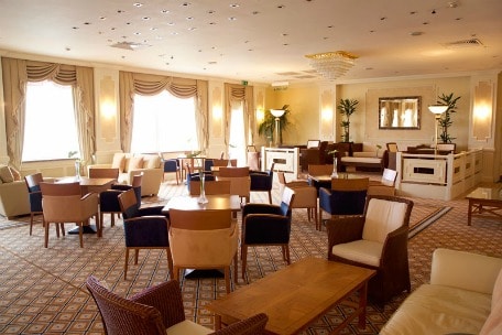 The bar at The Saunton Sands Hotel, North Devon, England. Golf Planet Holidays