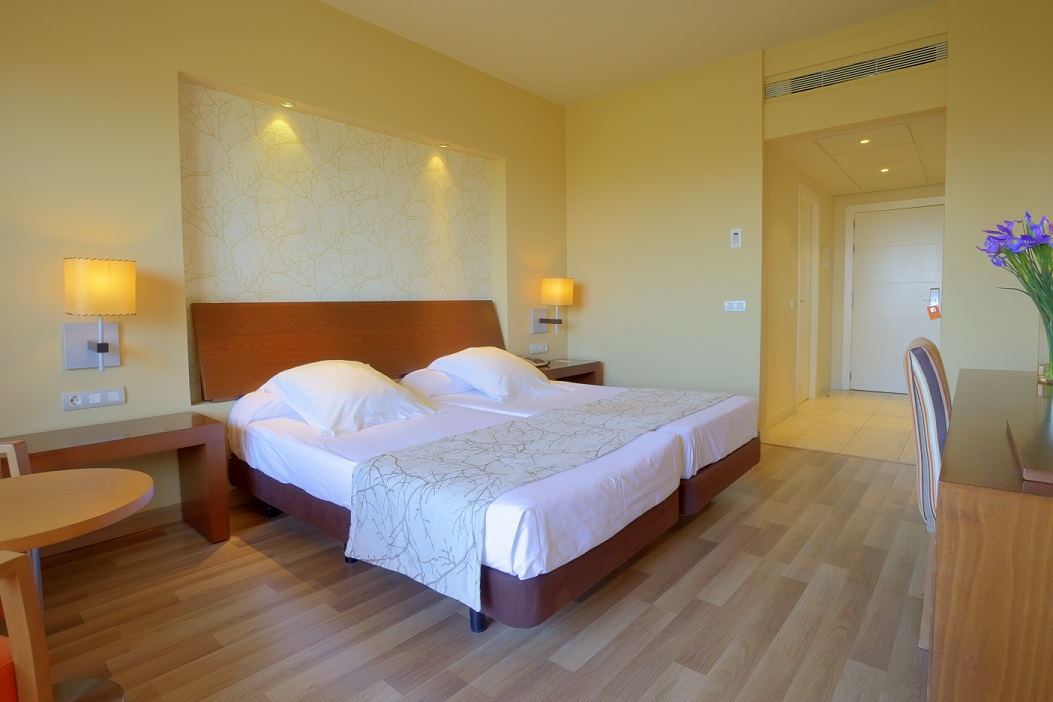 Twin room at Hotel Valle del Este, Murcia, Spain