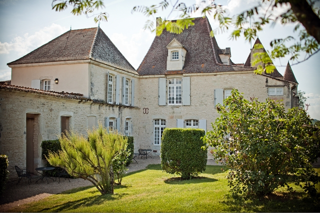 Peace and quiet at Chateau des Vigiers, Dordogne, France. Golf Planet Holidays