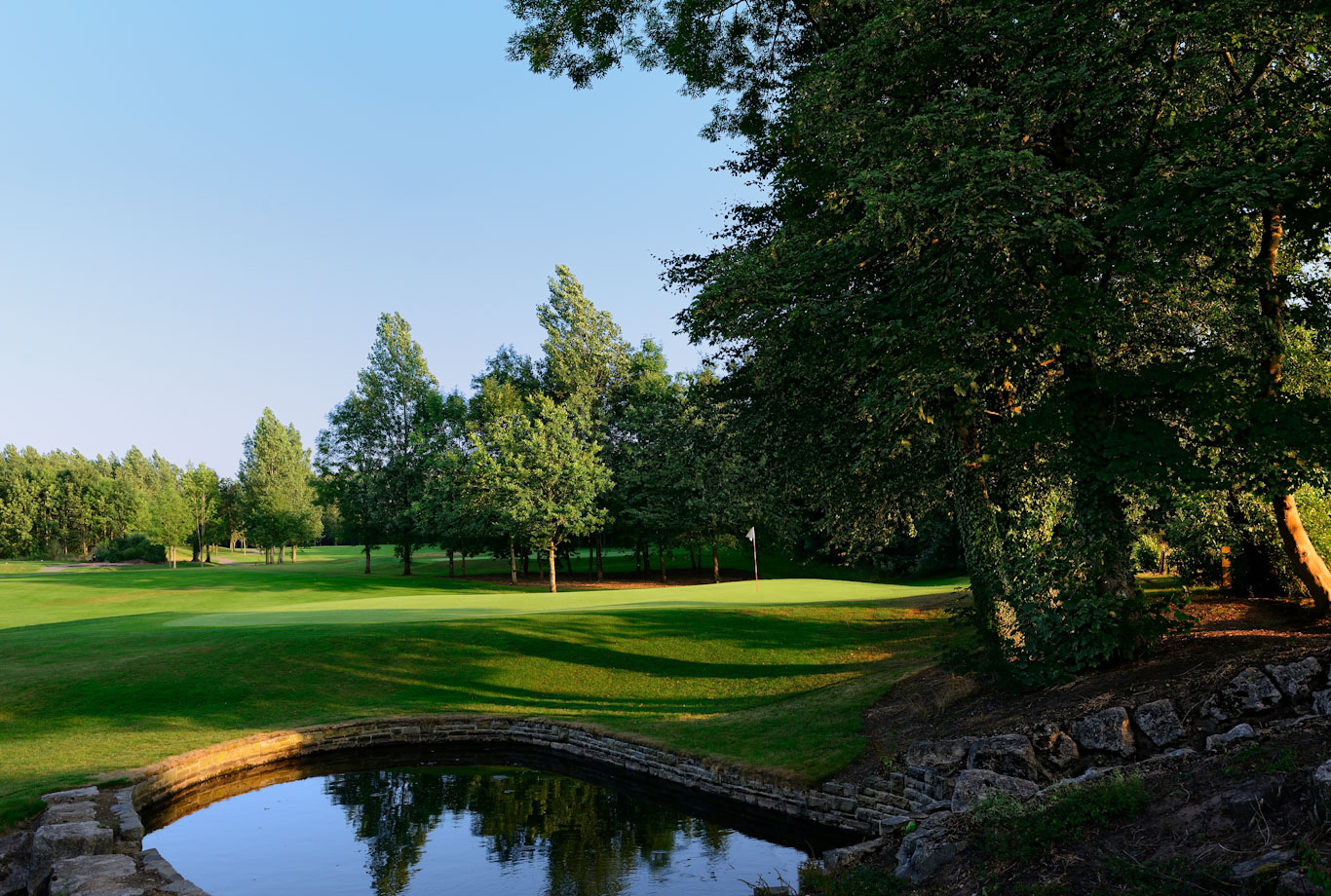 Challenging approach on the Vale Golf Course, Pontyclun, Wales