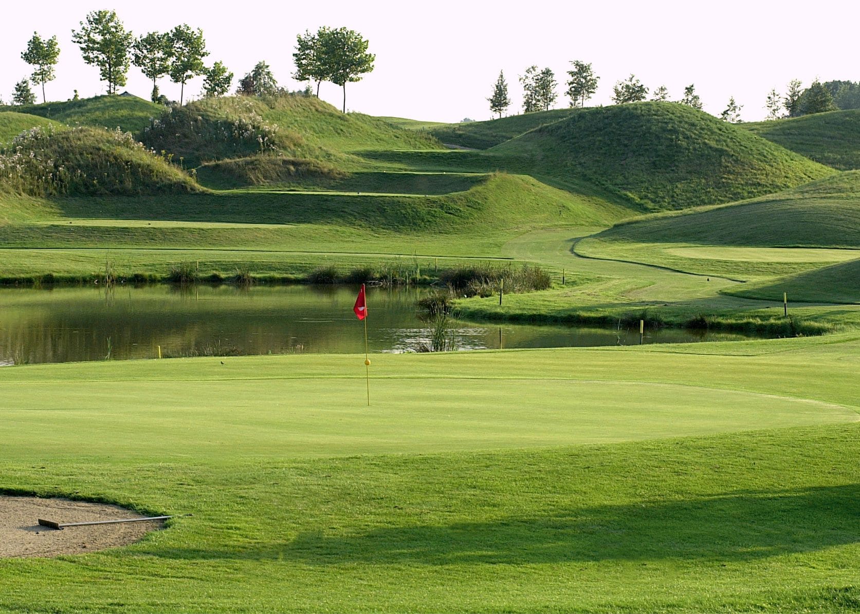 Enjoy the fantastic layout of Golf Chateau de la Tournette, Waterloo, Belgium