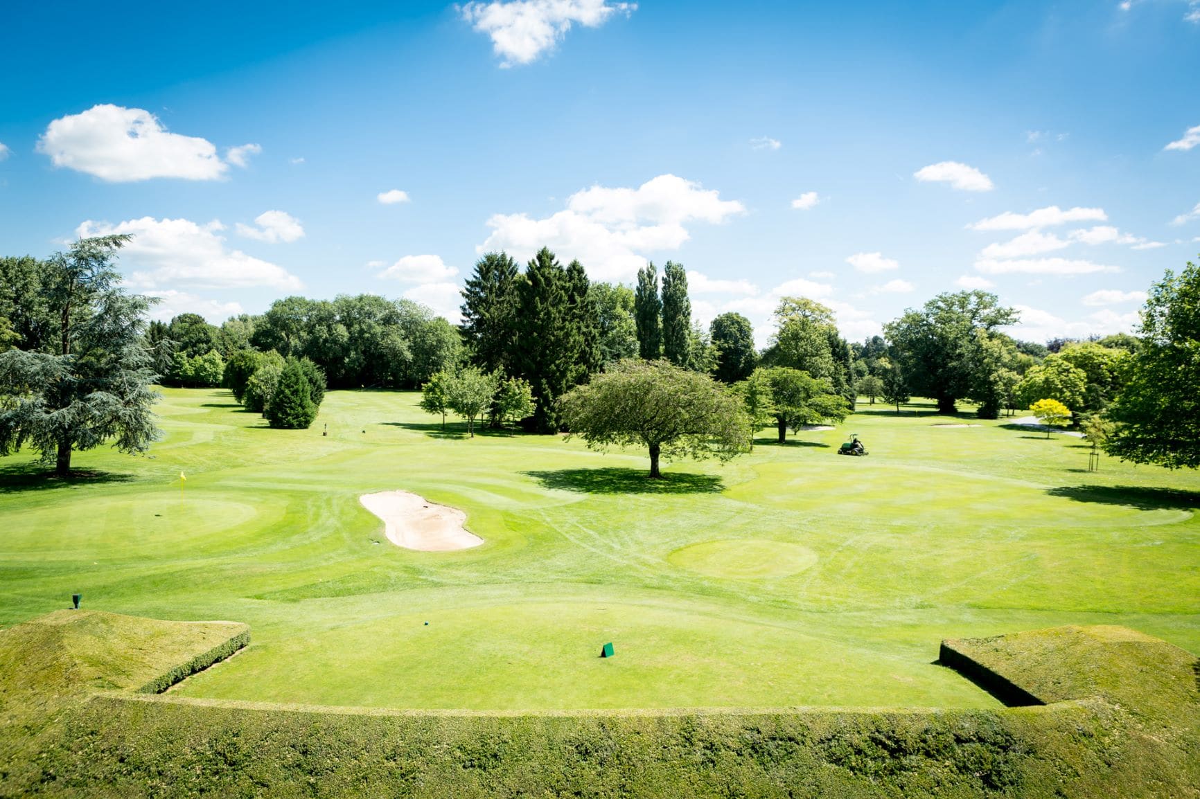 On the tee at Golf Club 7 Fontaines, Waterloo, Belgium