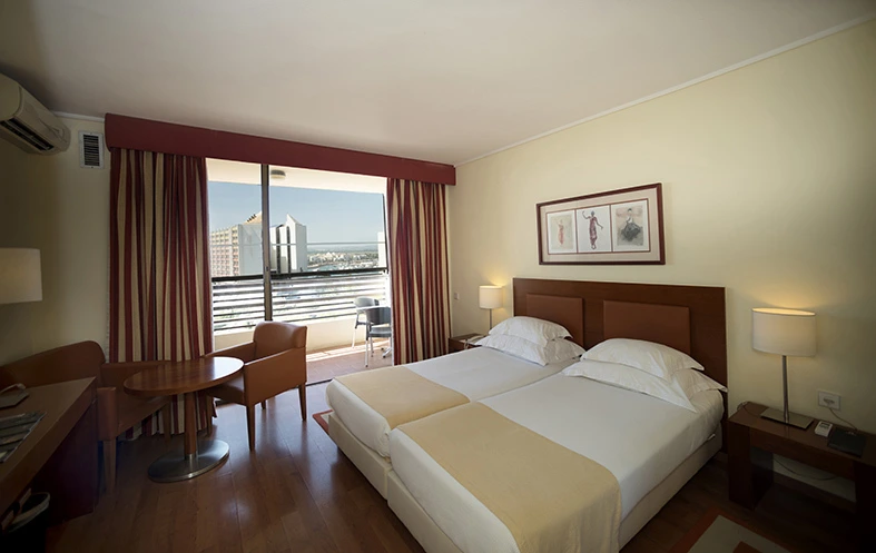 Twin bedroom at Vila Gale Ampalius, Vilamoura, Algarve, Portugal. Golf Planet Holidays.