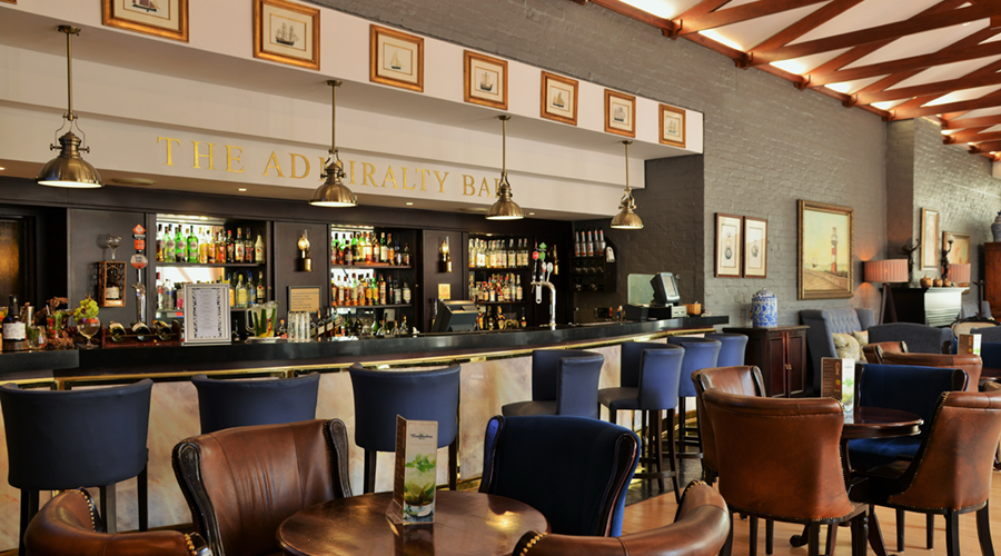The Admiralty Bar in The Commodore Hotel, Cape Town, South Africa. Golf Planet Holidays.