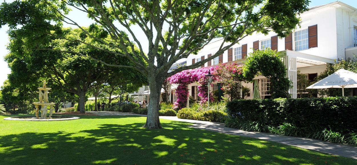 The grounds at The Vineyard Hotel, Cape Town, South Africa. Golf Planet Holidays